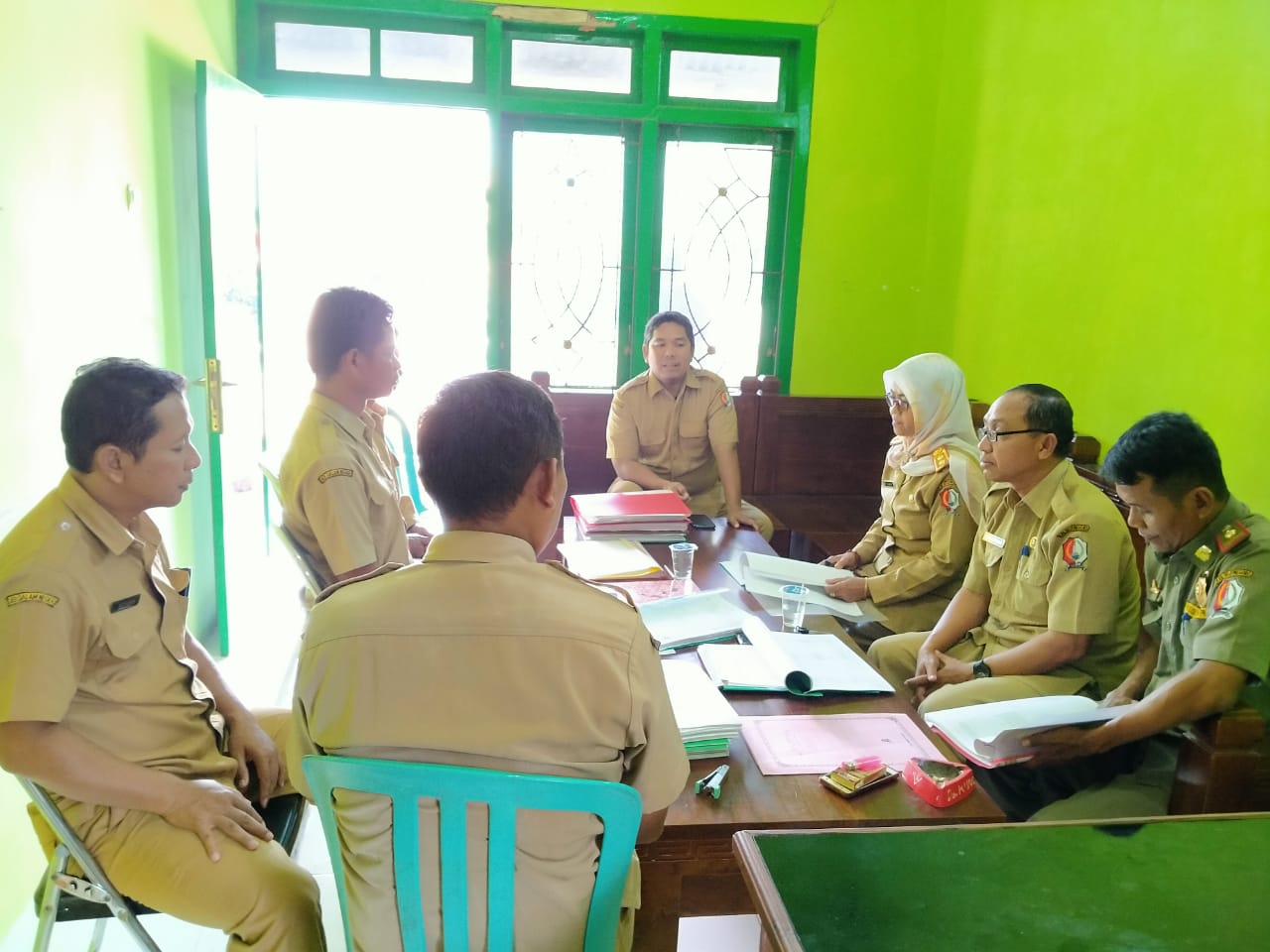 Kegiatan monev Pemerintah Kecamatan Sekar