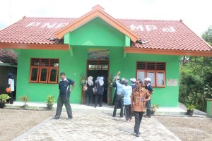 Resmikan Rumah Cerdas Masyarakat
